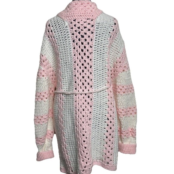Vtg Hand Crochet Cardigan Sweater Size Lg Duster Pockets Pink White Cottagecore - Picture 3 of 12